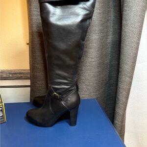 Ugg Shoes | Ugg Knee High Leather Heeled Boots | Color: Black | Size: 8